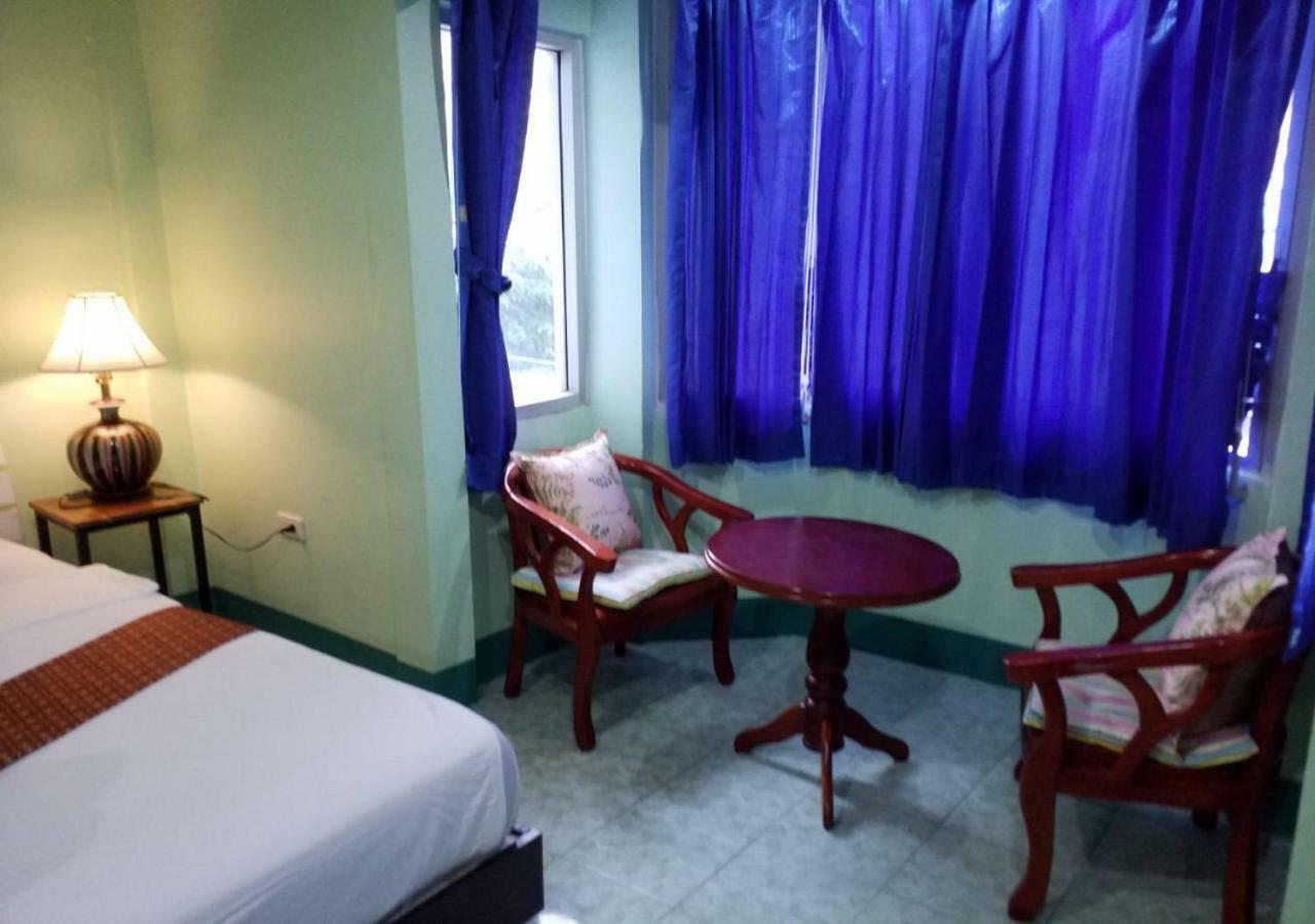 Rung Tawan Hostel Plage de Kata Extérieur photo