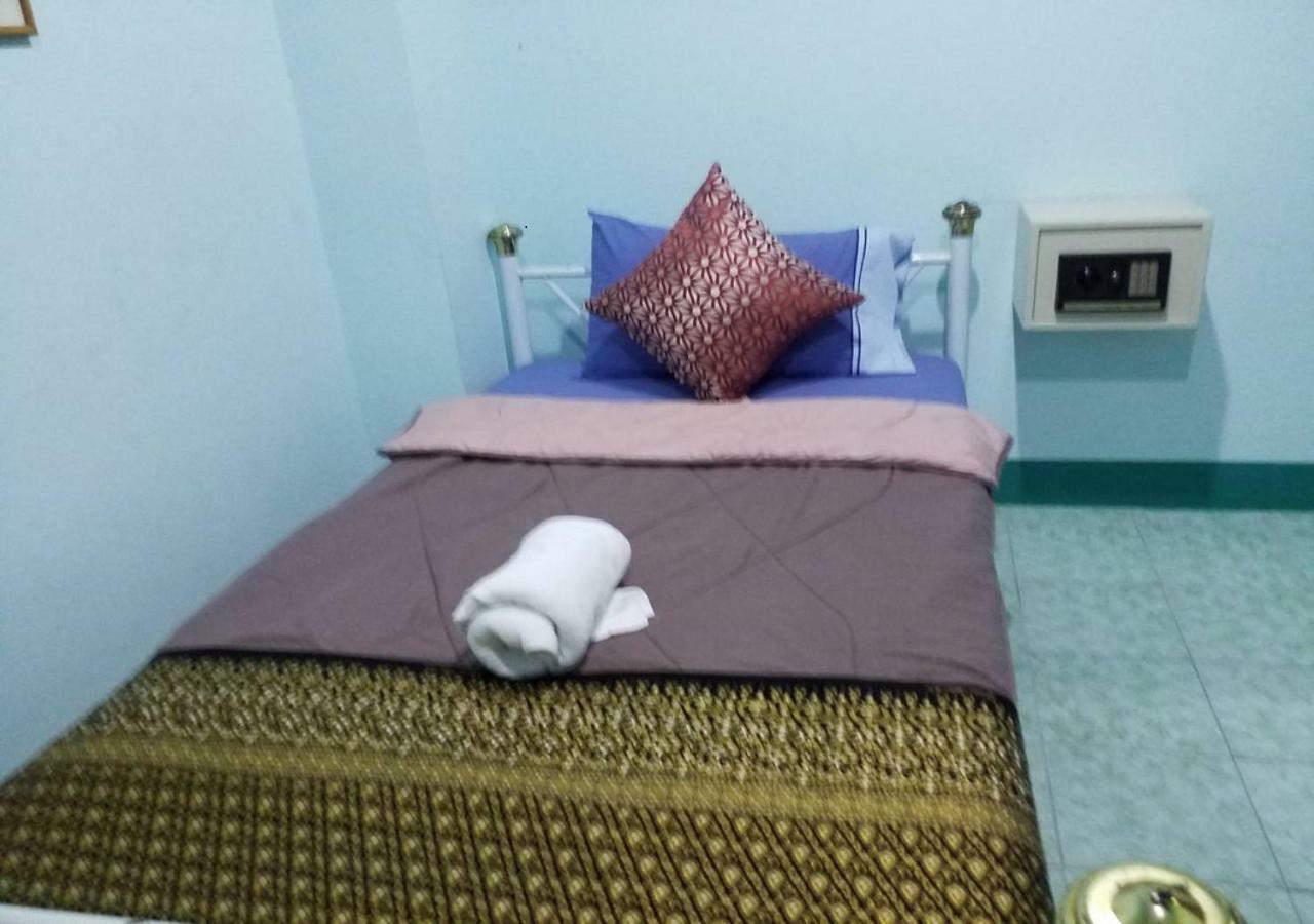 Rung Tawan Hostel Plage de Kata Extérieur photo